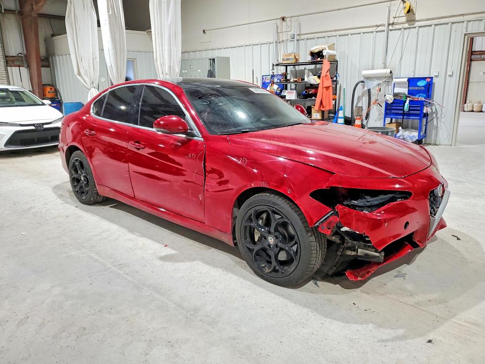 Продаж на аукціоні авто 2017 Alfa Romeo Giulia, vin: ZARFAEEN5H7550795, номер лоту: 64762546
