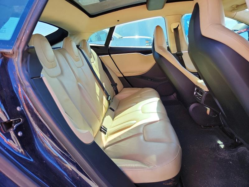 2014 Tesla Model S მანქანა იყიდება აუქციონზე, vin: 5YJSA1H11EFP48094, აუქციონის ნომერი: 67046396