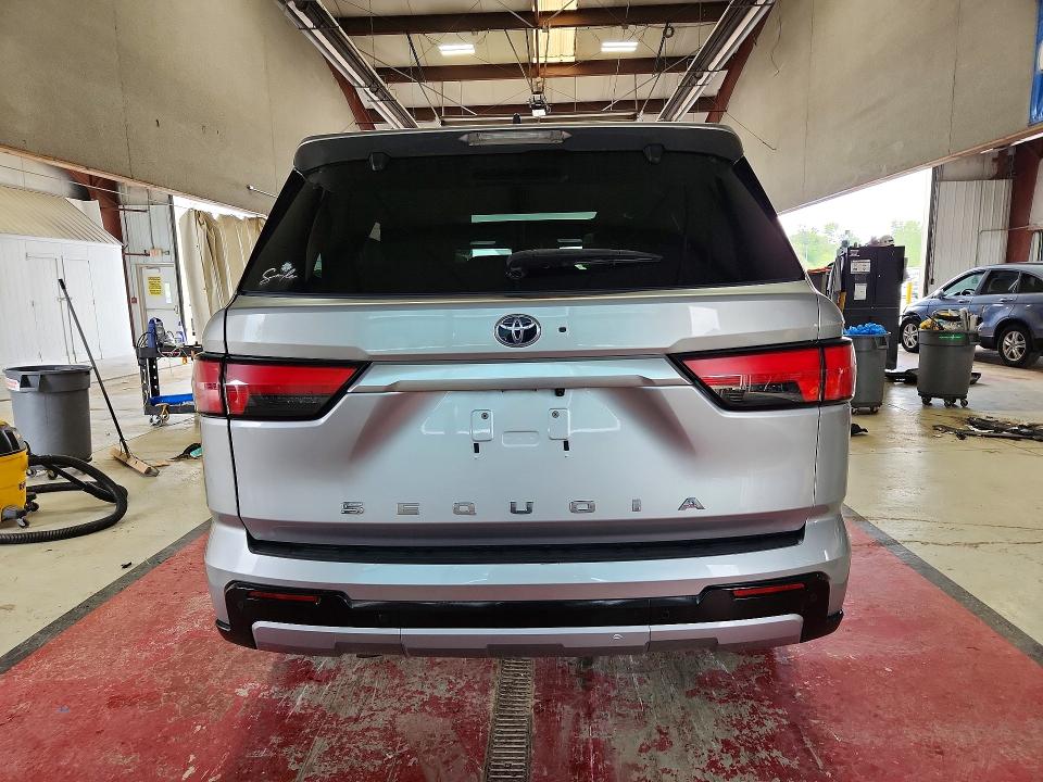 Продаж на аукціоні авто 2024 Toyota Sequoia, vin: 7SVAAABA8RX021301, номер лоту: 52370436