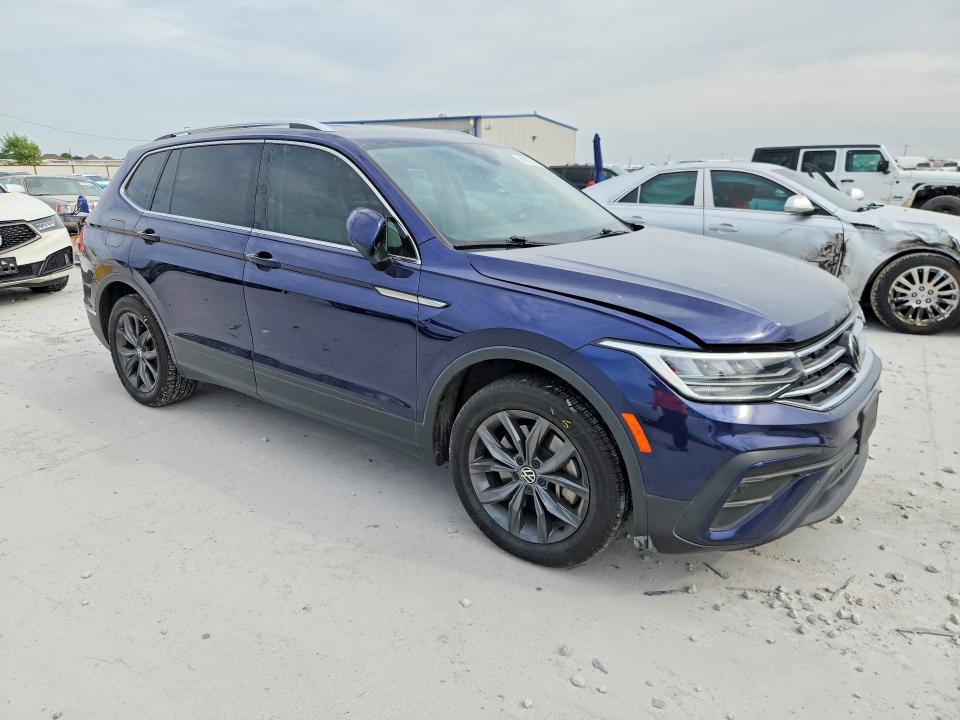 Продажа на аукционе авто 2022 Volkswagen Tiguan, vin: 3VV3B7AX3NM082629, номер лота: 66005706