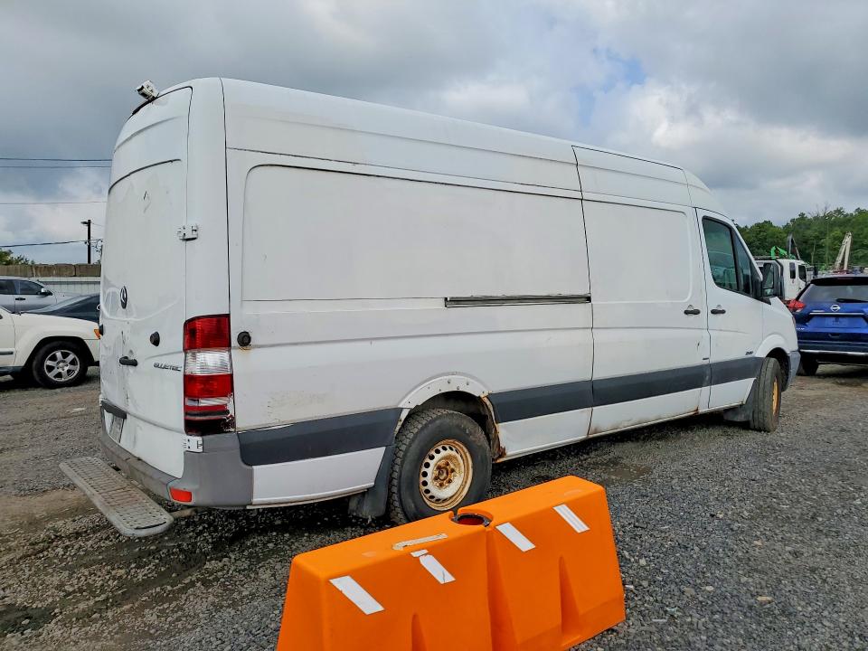 2011 Mercedes-benz Sprinter მანქანა იყიდება აუქციონზე, vin: WD3PE8CB0B5573749, აუქციონის ნომერი: 65150506