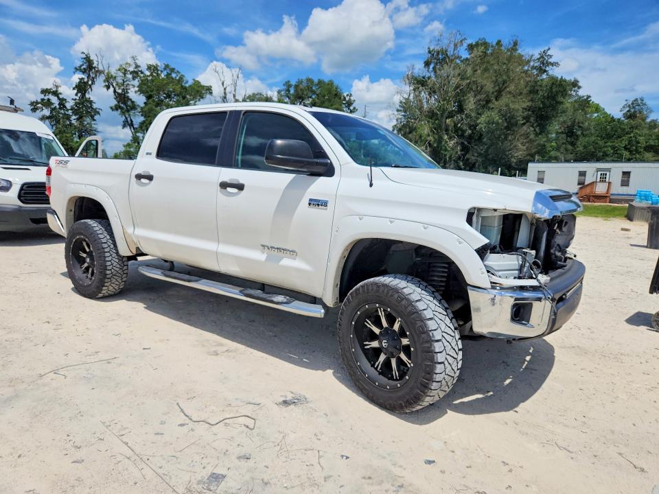 63467266 :رقم المزاد ، 5TFDW5F16GX560331 vin ، 2016 Toyota Tundra مزاد بيع