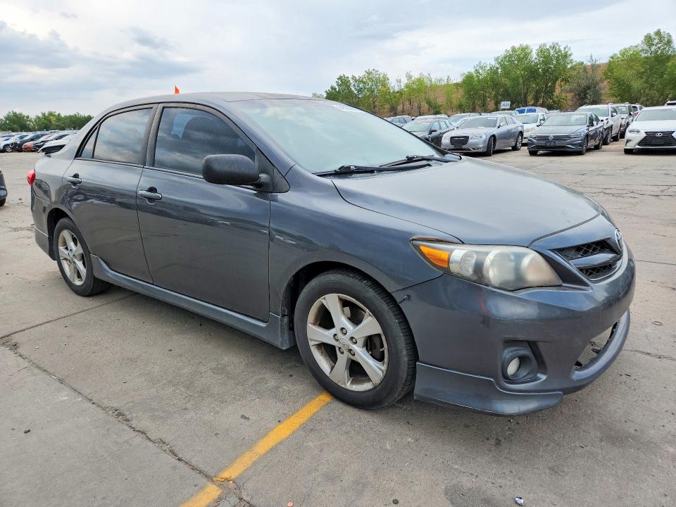 64585626 :رقم المزاد ، 2T1BU4EEXDC061425 vin ، 2013 Toyota Corolla مزاد بيع