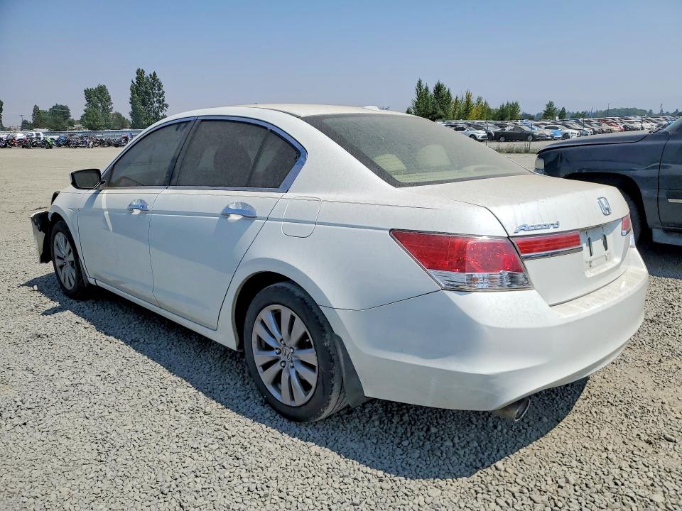 2012 Honda Accord მანქანა იყიდება აუქციონზე, vin: 1HGCP3F81CA038070, აუქციონის ნომერი: 64042416