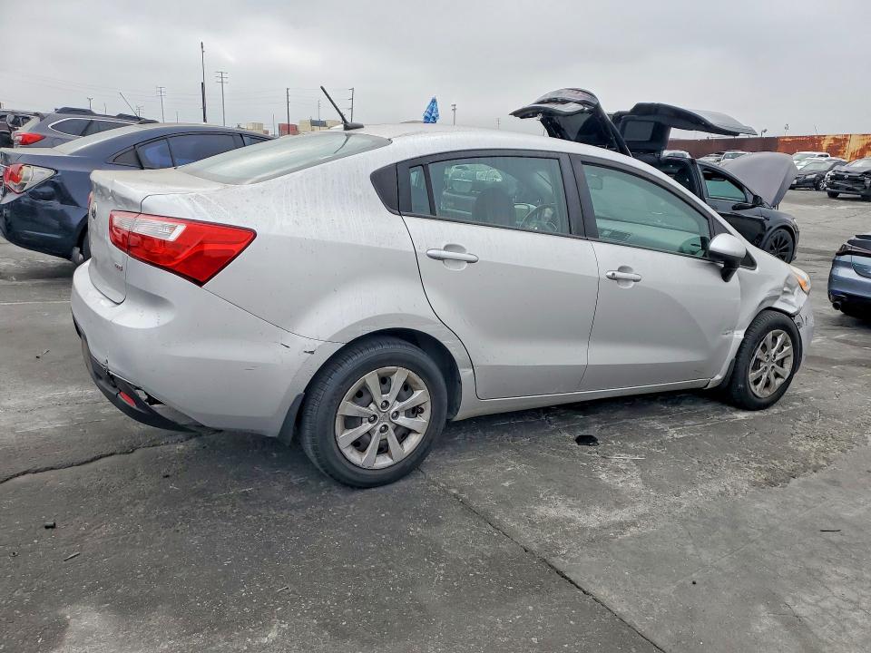 62889526 :رقم المزاد ، KNADM4A38D6210674 vin ، 2013 Kia Rio مزاد بيع