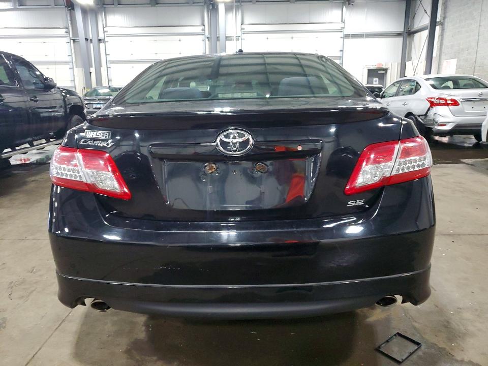 2011 Toyota Camry მანქანა იყიდება აუქციონზე, vin: 4T1BF3EK2BU764894, აუქციონის ნომერი: 63672086
