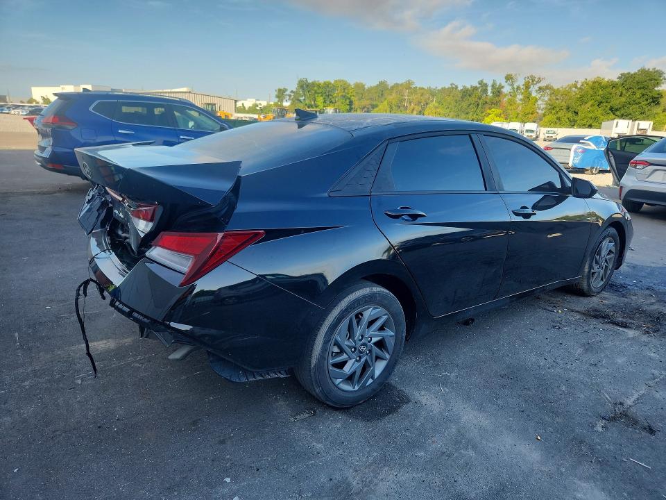 64965786 :رقم المزاد ، KMHLM4DGXRU799481 vin ، 2024 Hyundai Elantra مزاد بيع