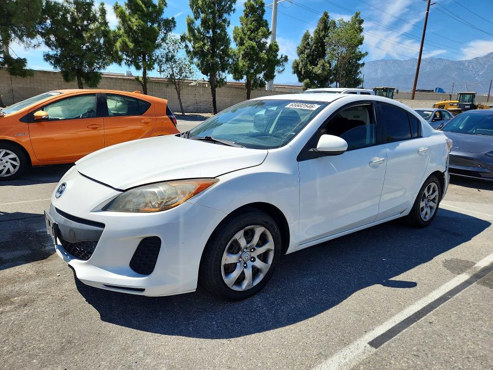65602546 :رقم المزاد ، JM1BL1UF6C1646324 vin ، 2012 Mazda 3 مزاد بيع