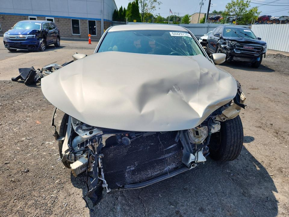 2017 Honda Accord მანქანა იყიდება აუქციონზე, vin: 1HGCR2F33HA115067, აუქციონის ნომერი: 64429716