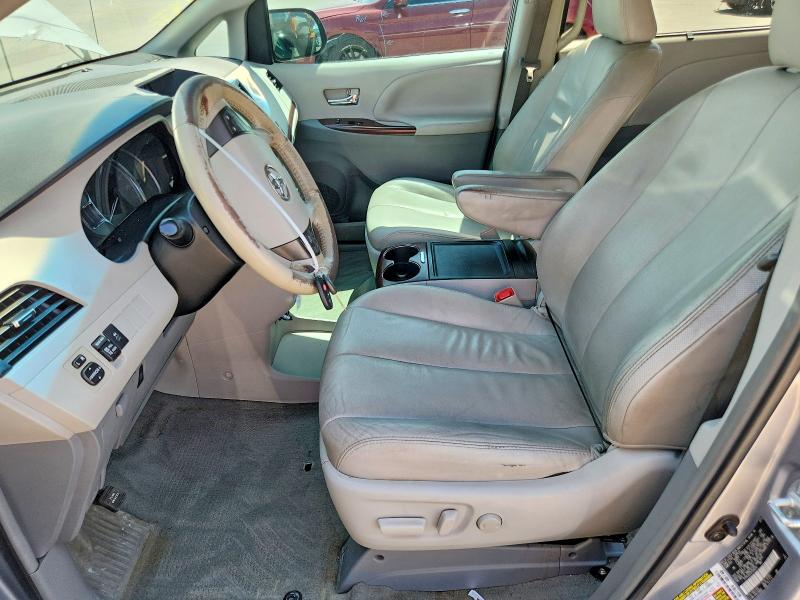 64704766 :رقم المزاد ، 5TDYK3DC5DS395010 vin ، 2013 Toyota Sienna مزاد بيع