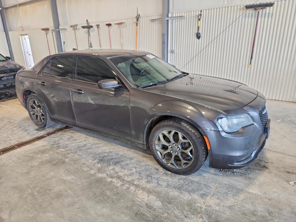 Продажа на аукционе авто 2016 Chrysler 300, vin: 2C3CCAGG1GH136385, номер лота: 63187916