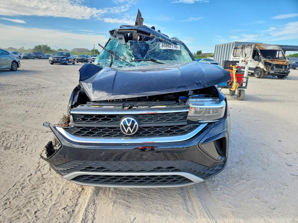 2024 Volkswagen Taos მანქანა იყიდება აუქციონზე, vin: 3VVEX7B25RM005585, აუქციონის ნომერი: 65992116