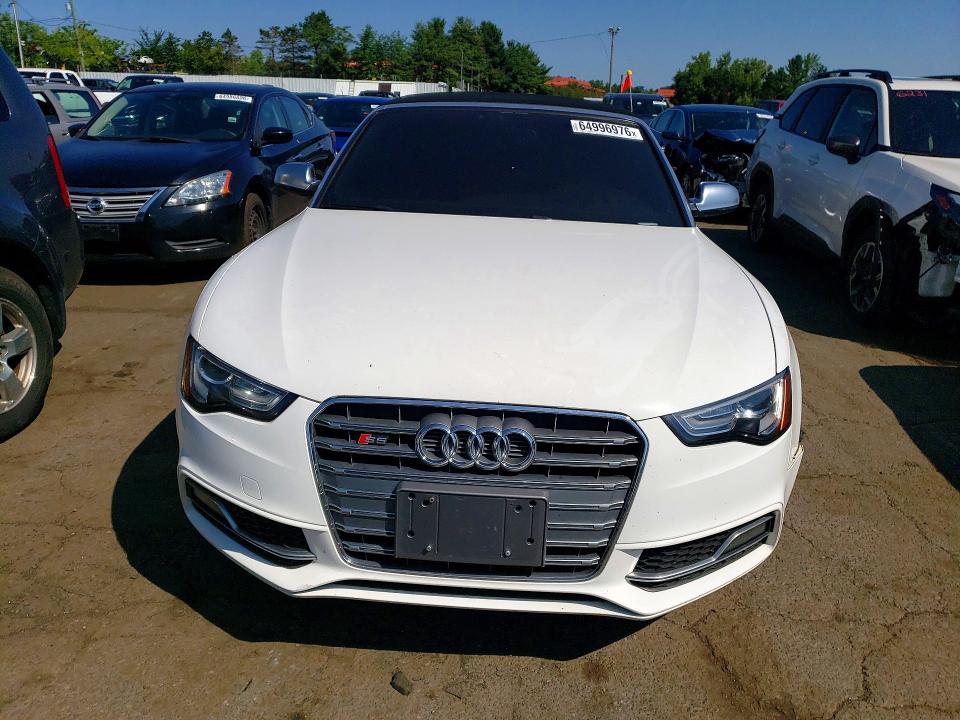 Продажа на аукционе авто 2015 Audi S5, vin: WAUCGAFH3FN009876, номер лота: 64996976