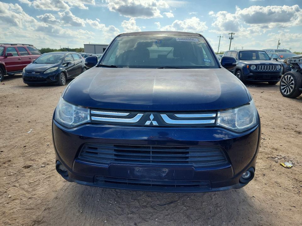 Продажа на аукционе авто 2014 Mitsubishi Outlander, vin: JA4AZ3A34EZ015358, номер лота: 64606996