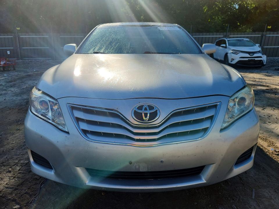 2011 Toyota Camry მანქანა იყიდება აუქციონზე, vin: 4T4BF3EKXBR100543, აუქციონის ნომერი: 63725516