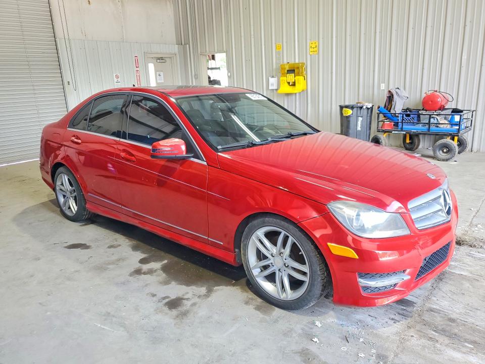 Продаж на аукціоні авто 2013 Mercedes-benz C, vin: WDDGF4HB0DR272680, номер лоту: 65154016