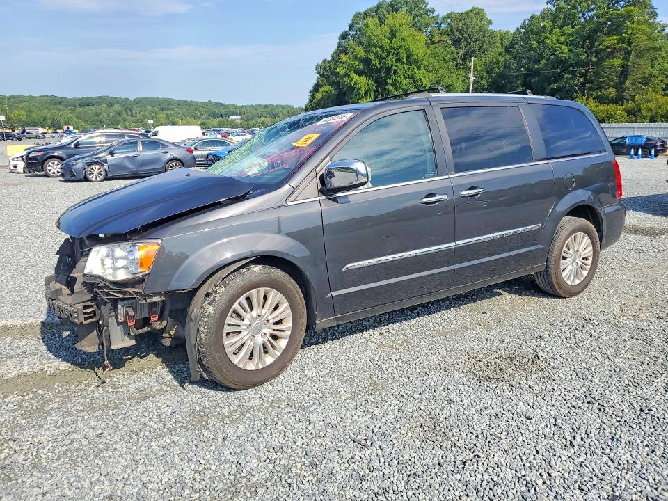 64384946 :رقم المزاد ، 2C4RC1GG6CR140720 vin ، 2012 Chrysler Town & Country مزاد بيع