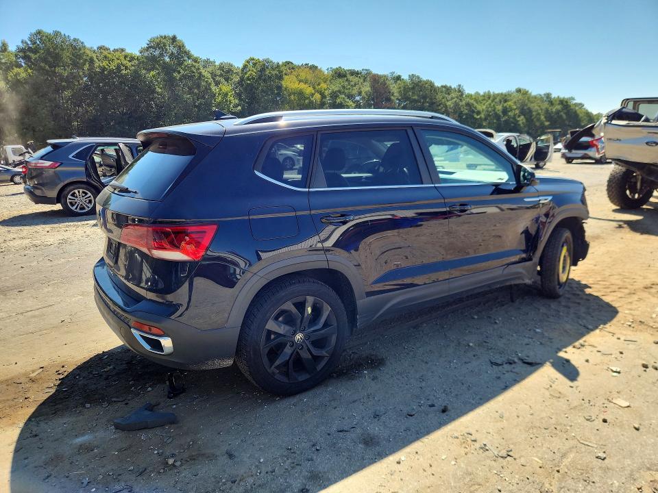 66358396 :رقم المزاد ، 3VV1X7B22NM012812 vin ، 2022 Volkswagen Taos مزاد بيع