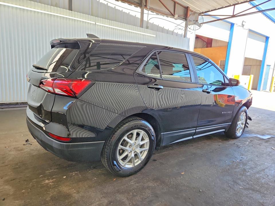 Продажа на аукционе авто 2022 Chevrolet Equinox, vin: 2GNAXHEV9N6135082        , номер лота: 69095296
