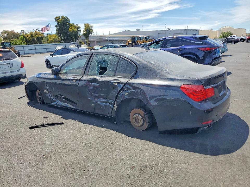 63703126 :رقم المزاد ، WBAKA83529CY33786 vin ، 2009 Bmw 750 مزاد بيع