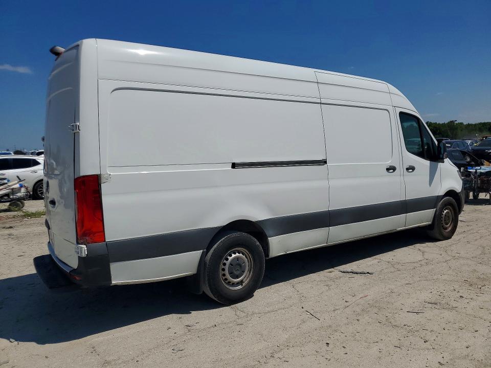 62099526 :رقم المزاد ، W1Y40CHY7MT062069 vin ، 2021 Mercedes-benz Sprinter مزاد بيع