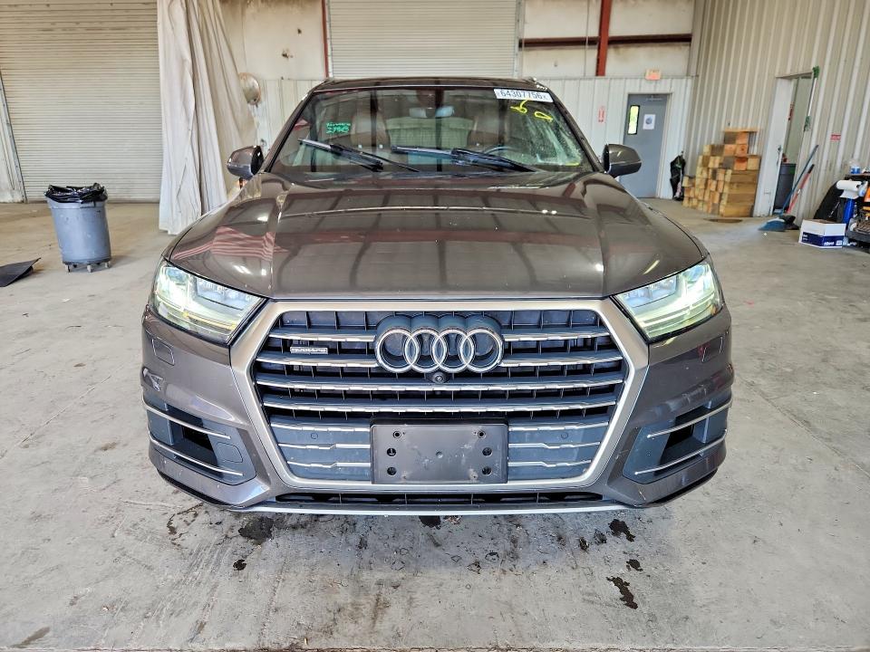 Продажа на аукционе авто 2018 Audi Q7, vin: WA1LAAF70JD042404, номер лота: 64307756