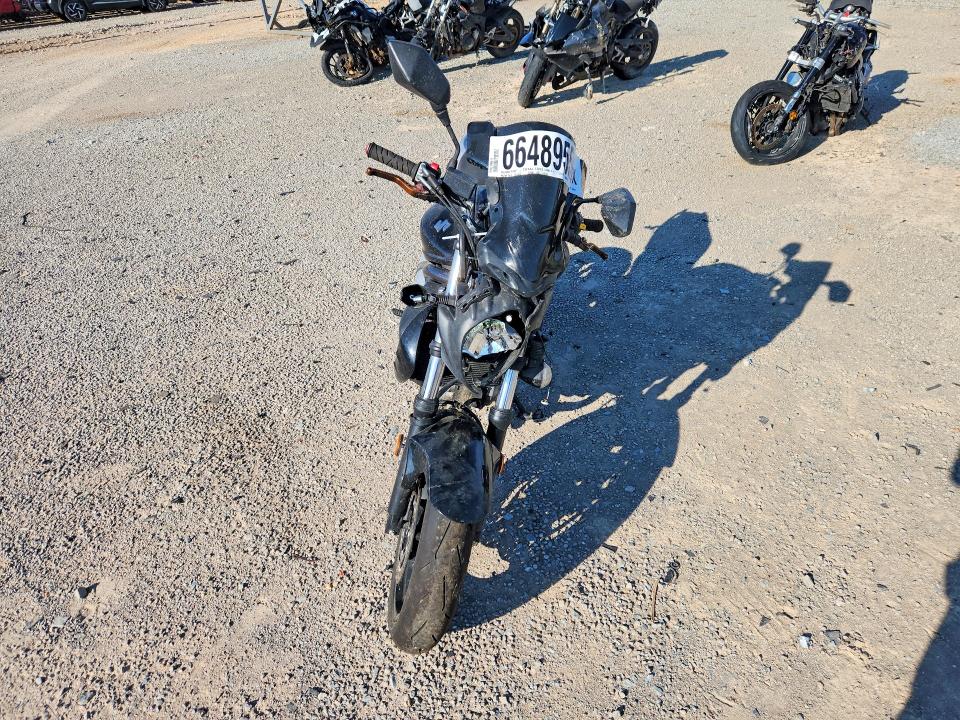 66489556 :رقم المزاد ، JS1VP55A992101419 vin ، 2009 Suzuki Sfv650 مزاد بيع