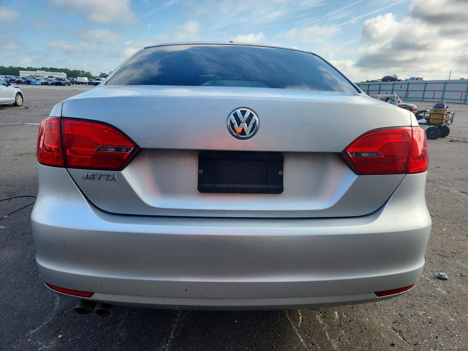 63525926 :رقم المزاد ، 3VW2K7AJ1EM413307 vin ، 2014 Volkswagen Jetta مزاد بيع
