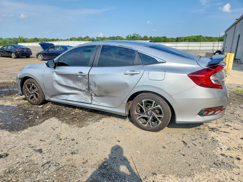 Продаж на аукціоні авто 2018 Honda Civic, vin: 2HGFC2F54JH528199, номер лоту: 64130616
