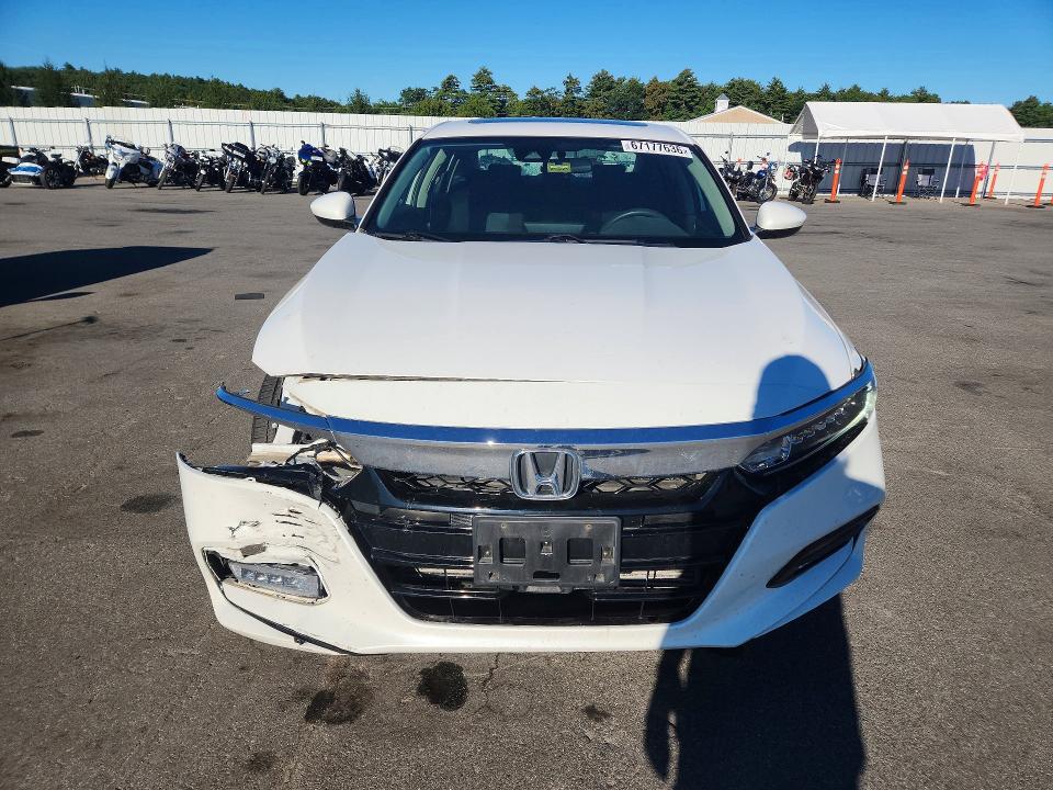 Продаж на аукціоні авто 2018 Honda Accord, vin: 1HGCV1F48JA010187, номер лоту: 67177636