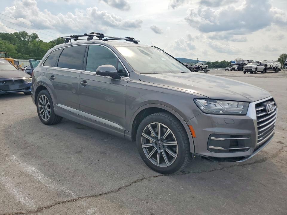 Продаж на аукціоні авто 2017 Audi Q7, vin: WA1LAAF77HD014092, номер лоту: 64339076