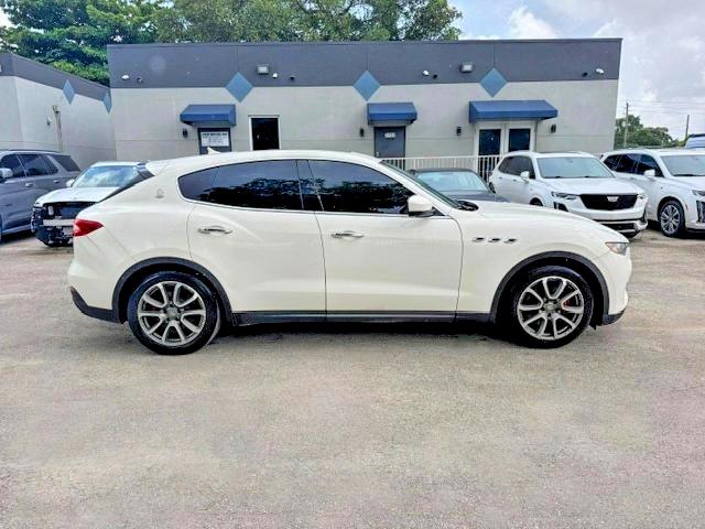 Продажа на аукционе авто 2018 Maserati Levante, vin: ZN661XUA6JX292117, номер лота: 65043096