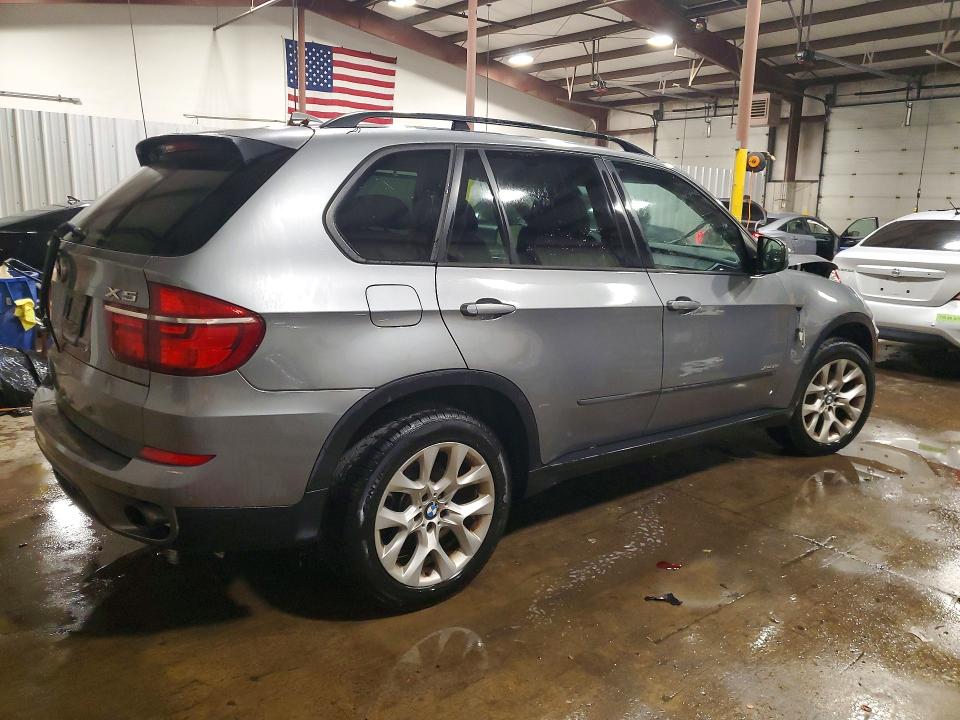 64237456 :رقم المزاد ، 5UXZV4C57D0B06055 vin ، 2013 Bmw X5 مزاد بيع