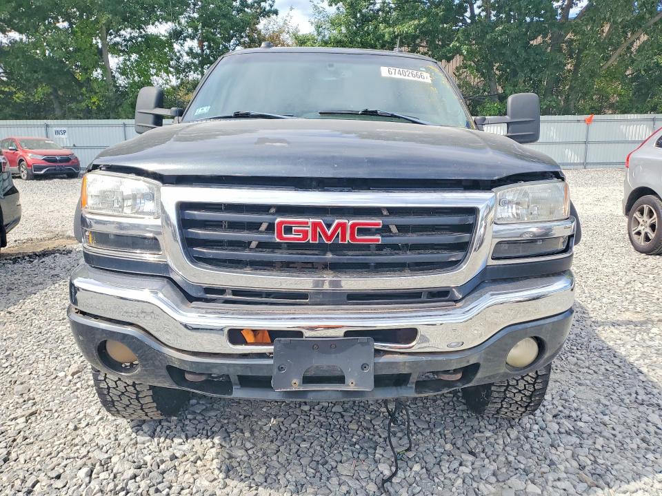67402666 :رقم المزاد ، 1GTHK23294F213375 vin ، 2004 Gmc Sierra مزاد بيع
