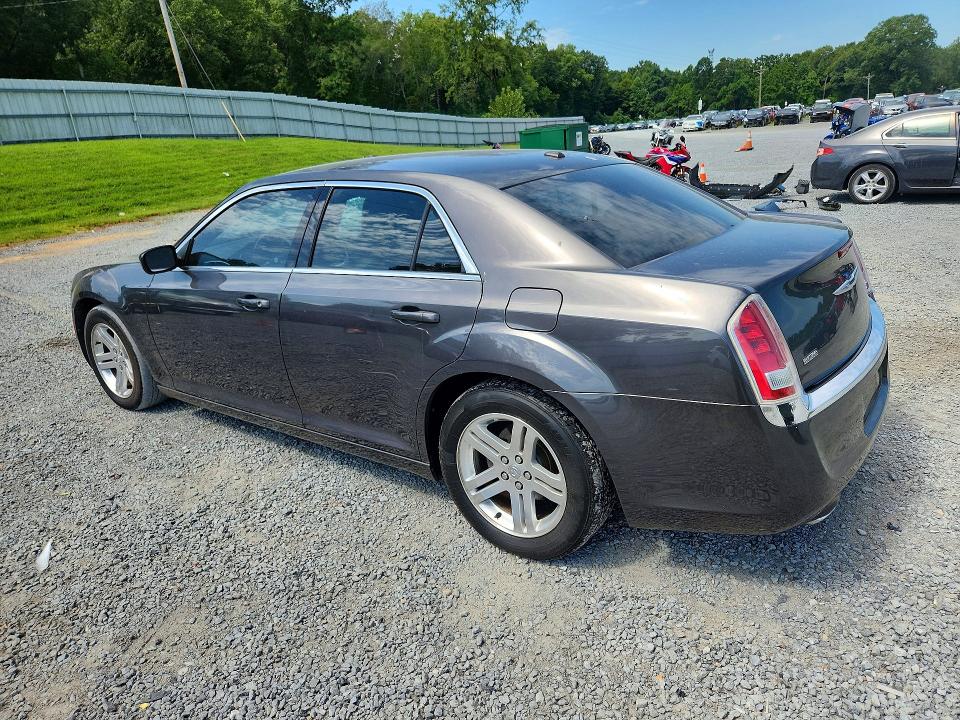 2014 Chrysler 300 მანქანა იყიდება აუქციონზე, vin: 2C3CCAAGXEH321296, აუქციონის ნომერი: 66610636