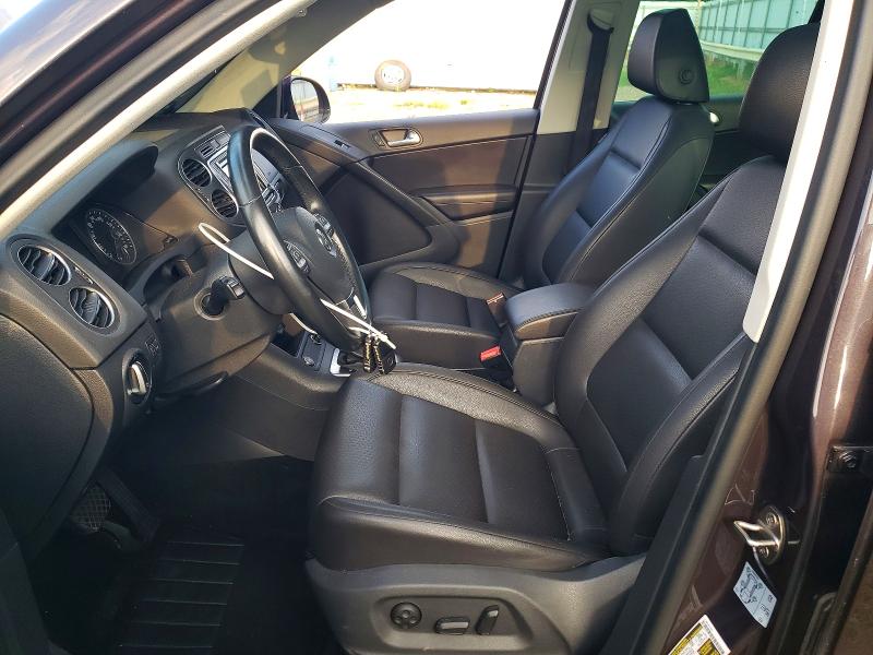 63758566 :رقم المزاد ، WVGBV7AX6GW588925 vin ، 2016 Volkswagen Tiguan مزاد بيع