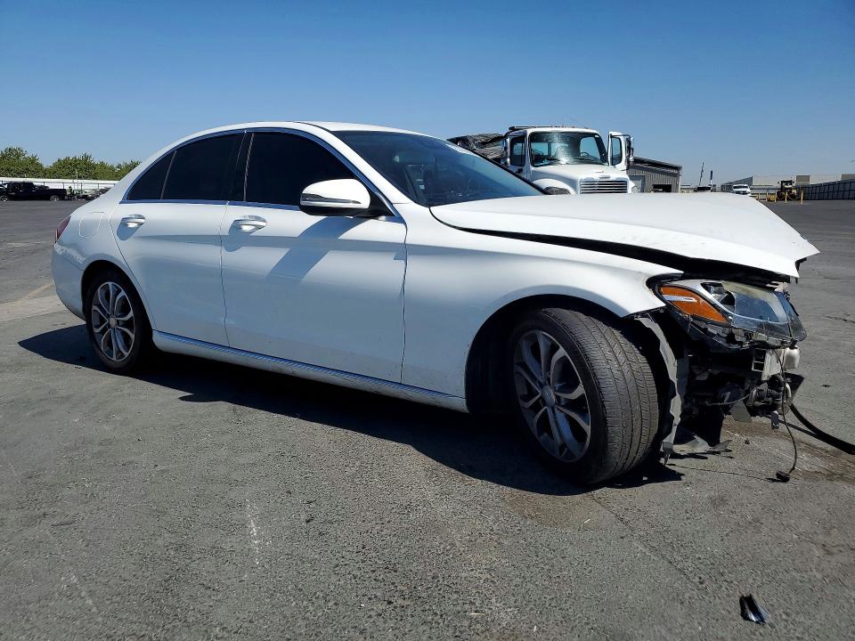 63796686 :رقم المزاد ، 55SWF4JB6GU130763 vin ، 2016 Mercedes-benz C مزاد بيع