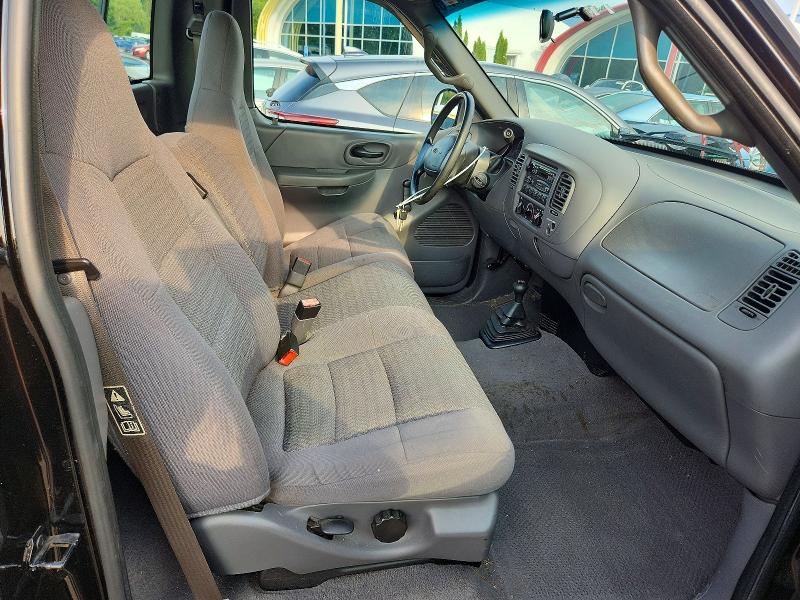 63855076 :رقم المزاد ، 1FTRF182X2NA47575 vin ، 2002 Ford F150 مزاد بيع