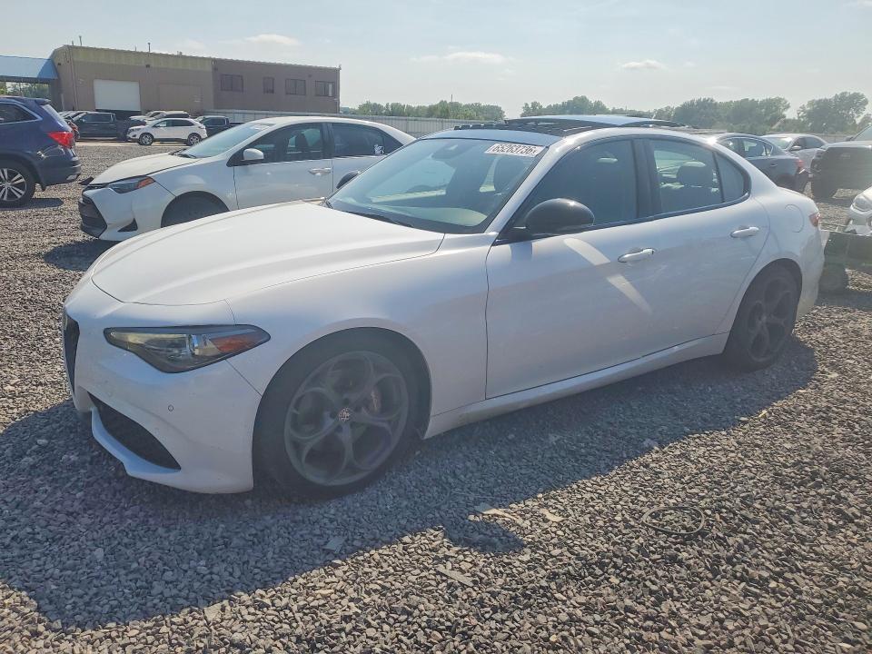 2019 Alfa Romeo Giulia მანქანა იყიდება აუქციონზე, vin: ZARFAMBN3K7606478, აუქციონის ნომერი: 65263736