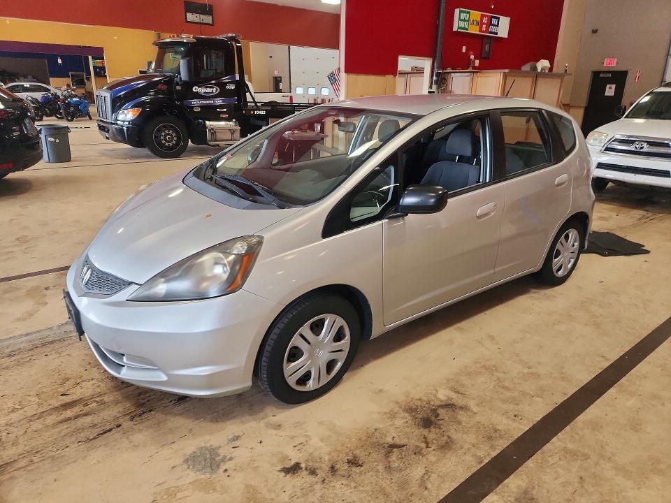 2011 Honda Fit მანქანა იყიდება აუქციონზე, vin: JHMGE8H33BC008512, აუქციონის ნომერი: 64631646