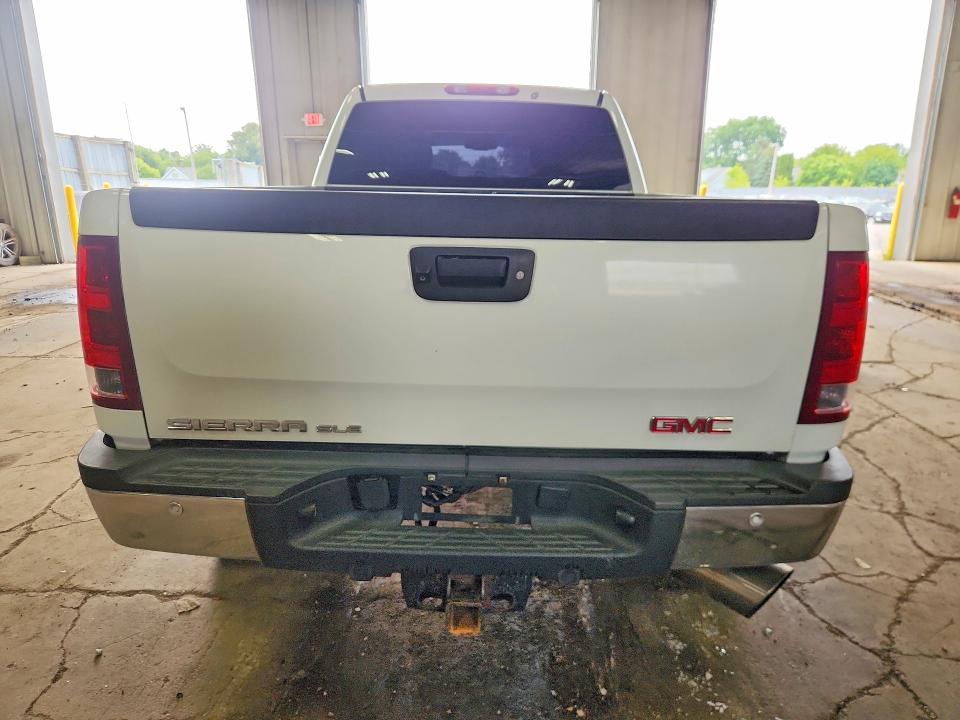 64504036 :رقم المزاد ، 1GT120C88EF149213 vin ، 2014 Gmc Sierra مزاد بيع