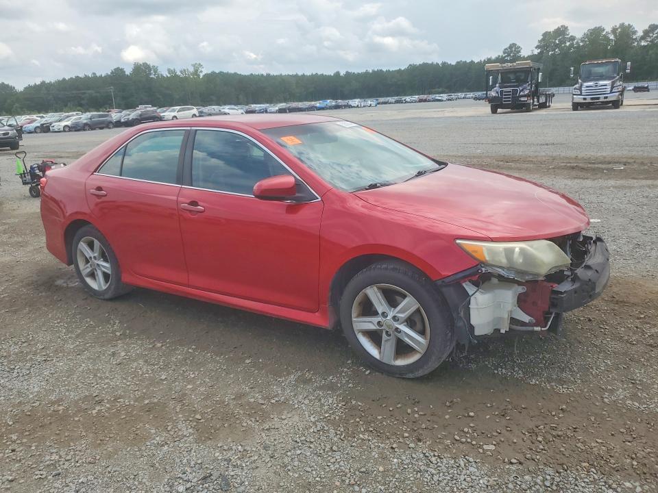 62803346 :رقم المزاد ، 4T1BF1FK2EU759217 vin ، 2014 Toyota Camry مزاد بيع