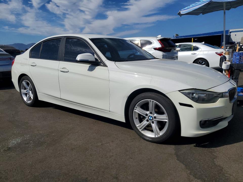 65037846 :رقم المزاد ، WBA3A5G50CNN65782 vin ، 2012 Bmw 328 مزاد بيع
