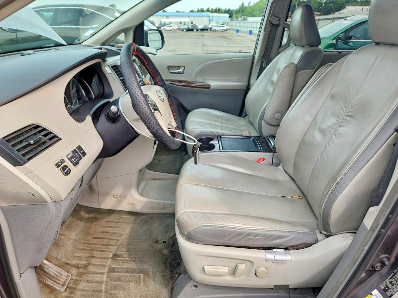 2011 Toyota Sienna მანქანა იყიდება აუქციონზე, vin: 5TDDK3DC1BS021912, აუქციონის ნომერი: 64726776