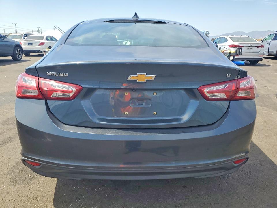 65219736 :رقم المزاد ، 1G1ZD5ST4KF173822 vin ، 2019 Chevrolet Malibu مزاد بيع