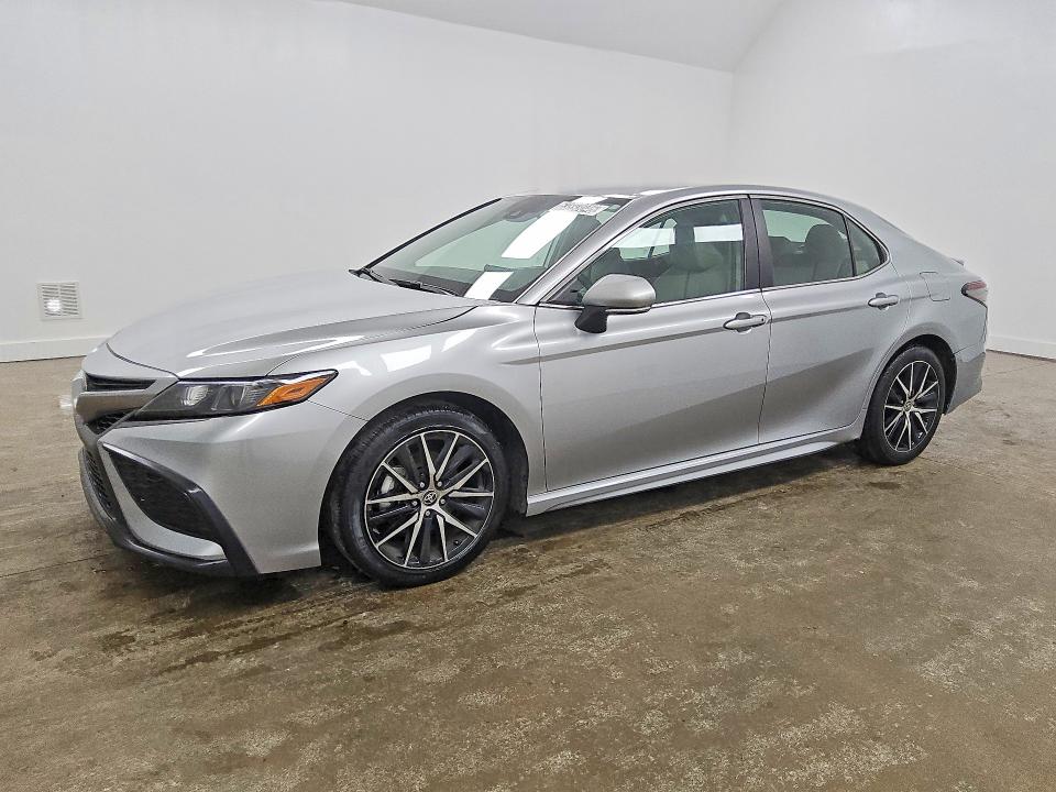 Продажа на аукционе авто 2024 Toyota Camry, vin: 4T1G11AKXRU892843, номер лота: 63893046