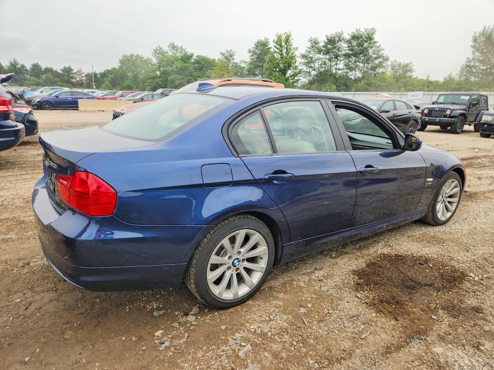 63749876 :رقم المزاد ، WBAPK7C53BF087205 vin ، 2011 Bmw 328 مزاد بيع