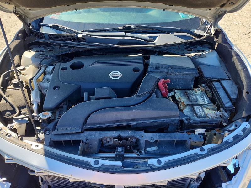2015 Nissan Altima მანქანა იყიდება აუქციონზე, vin: 1N4AL3AP2FN335240, აუქციონის ნომერი: 64375926