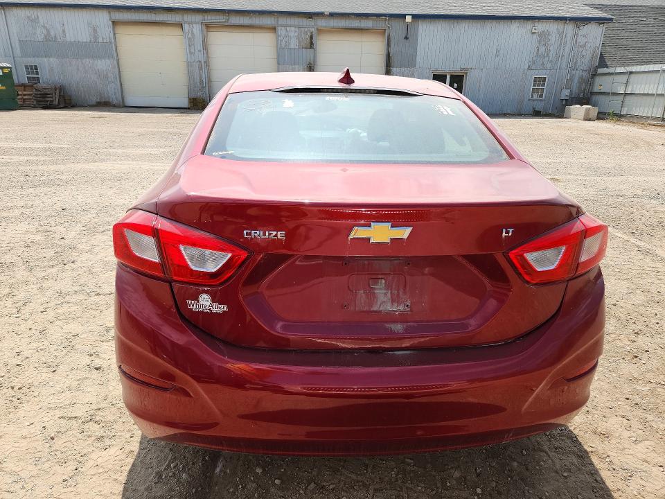 65682916 :رقم المزاد ، 1G1BE5SM5J7137508 vin ، 2018 Chevrolet Cruze مزاد بيع