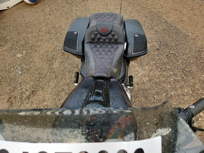 2015 Harley-davidson Flhxs მანქანა იყიდება აუქციონზე, vin: 1HD1KRM15FB664232, აუქციონის ნომერი: 64070266